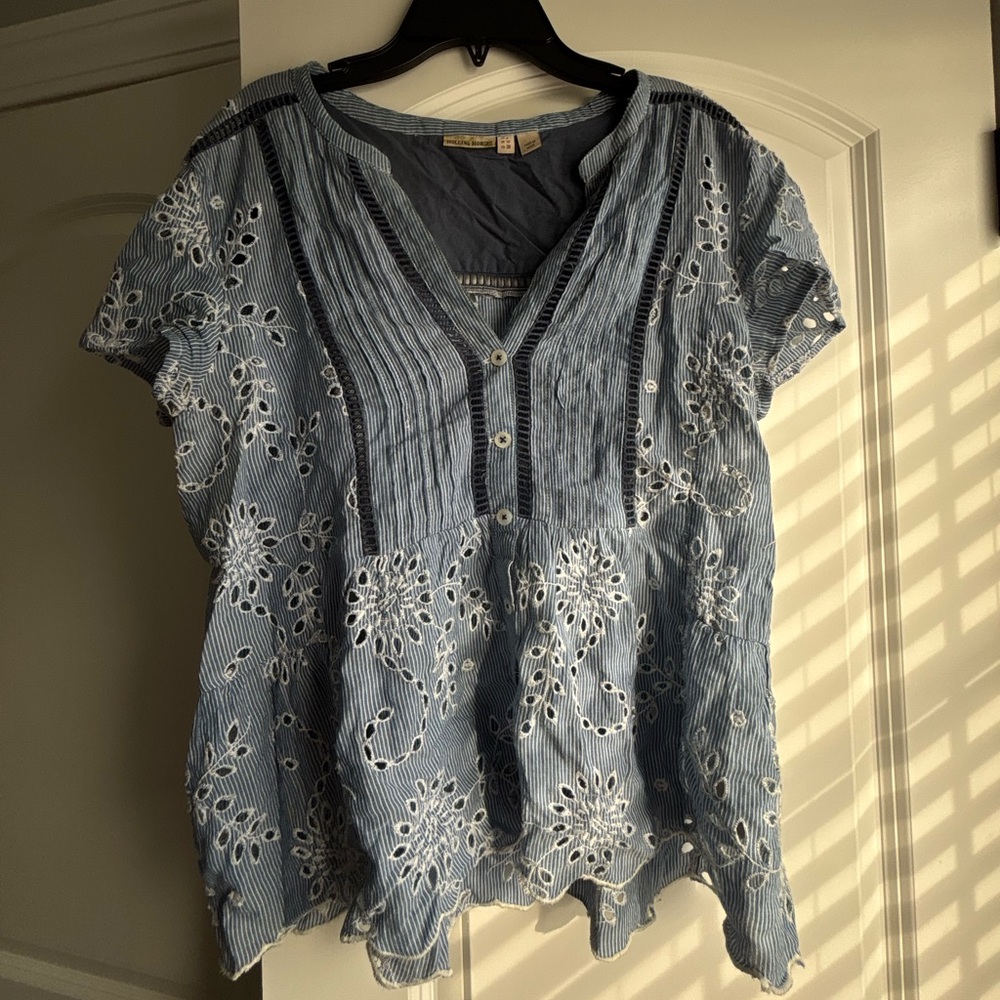Anthropolgie HOLDING HORSES Blue and Gray Flutter Sleeve Blouse